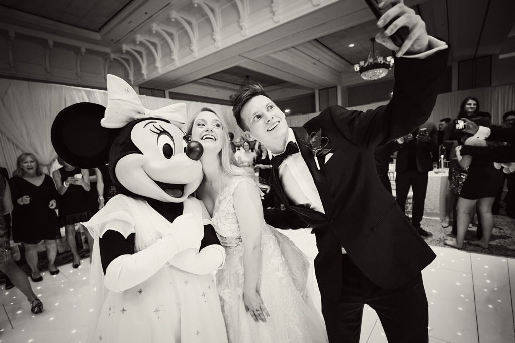 Mickey mouse disney wedding